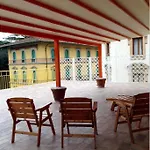 Attico Incerpi, Terrazza Sui Tetti Di *